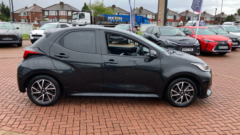 Toyota Yaris 1.5 Hybrid Design 5dr CVT Hybrid Hatchback
